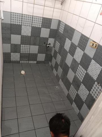 寶捷工程 - 浴室，半面，地面