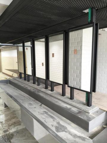 鴻元金屬工程有限公司 - 宿舍廁所鏡架