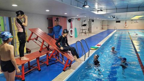 游泳教練-生生 - 