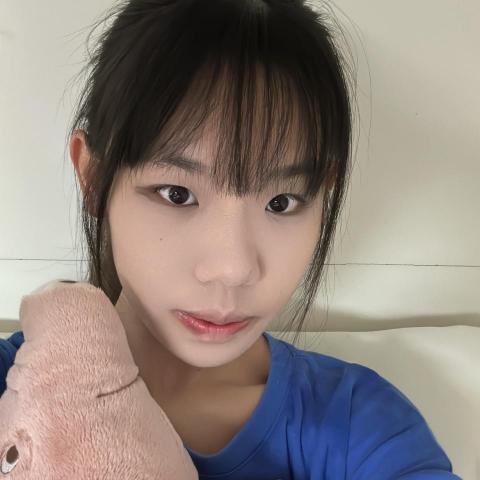 提供台中英文家教到府服務的專家林靖恩