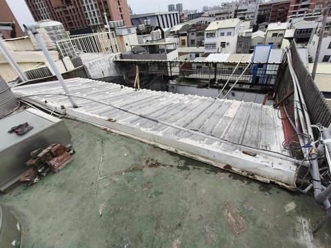 瑋成水電裝修工作室 - 施工後：全戶供水系統改管含水路加高固定