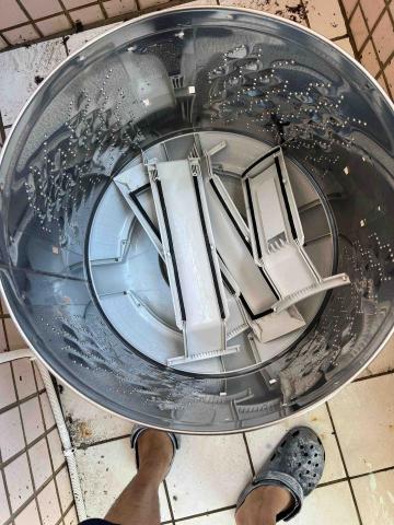 蔣煜祥 - 直立式洗衣機桶身