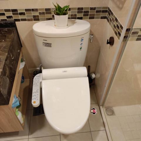 卓緻居家水電 - 免治、馬桶安裝