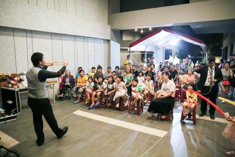 天瞳文化創意事業工作室/張家浩 - 社區中秋晚會