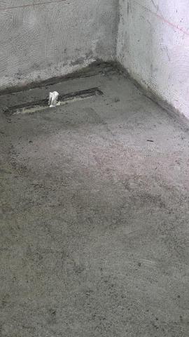 陳忠義 - 廁所地板打底