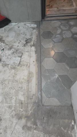 陳忠義 - 玄關六角磚