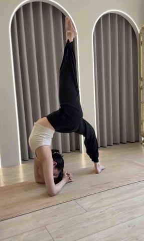 彥YAN 🧘🏻&zwj;♀️  基礎瑜伽、流動瑜伽 - 