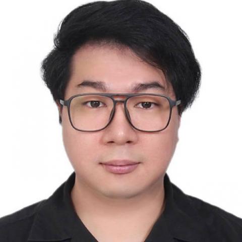 提供後台管理系統服務的專家Chang-Hsi Ti