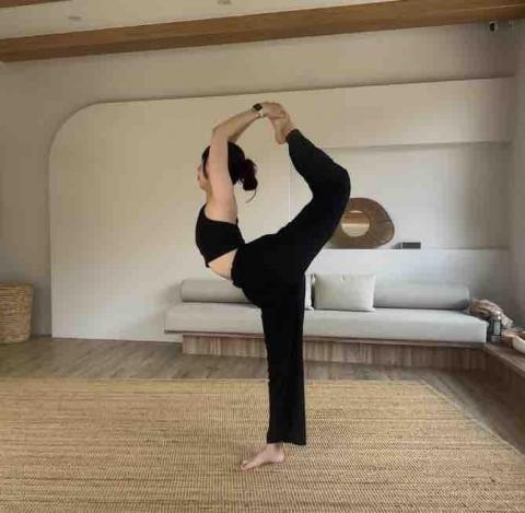 彥YAN 🧘🏻&zwj;♀️  基礎瑜伽、流動瑜伽