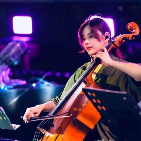 提供大提琴服務的專家Shen pei 