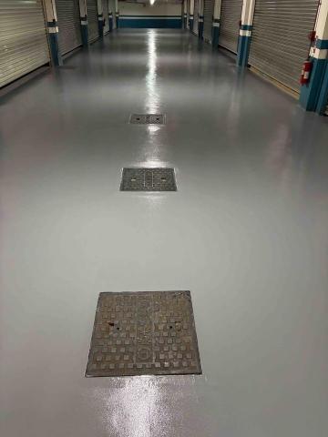 本川工程行 - 止滑型面漆滾塗