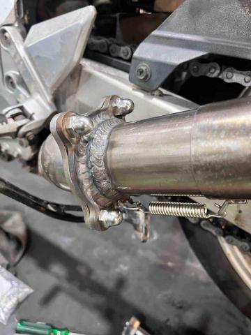 万事屋阿和 - 訂製排氣管尾段轉接座