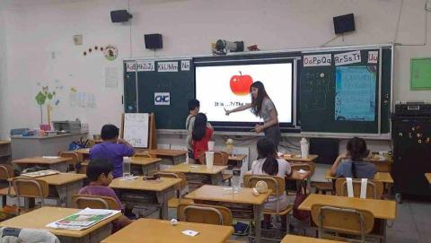 陳幸旋 - 英文課上課囉！
