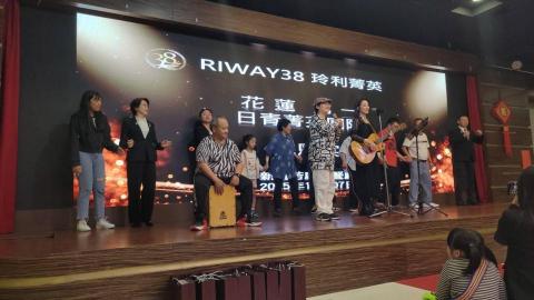 邱靜 | 商演駐唱 | 編曲 | 錄音 彈唱教學 - 