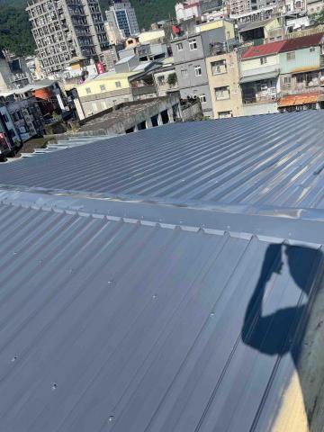 勝雨工程。油漆。防水。 - 