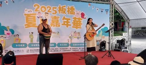 邱靜 | 商演駐唱 | 編曲 | 錄音 彈唱教學 - 