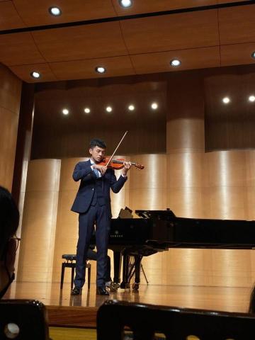 蘇煒程 - 高一舉辦的獨奏會「琴趣」