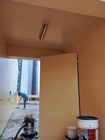 鐵皮屋頂漆，防水漆，圍籬，室內油漆都有承做 - 