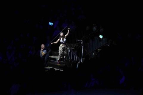 吳佩芹 - 德國Flic Flac 聖誕馬戲演出