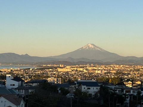 舛本先生 - 神奈川県片瀬山からの富士山