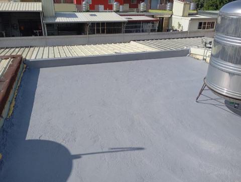 鐵皮屋頂漆，防水漆，圍籬，室內油漆都有承做 - 