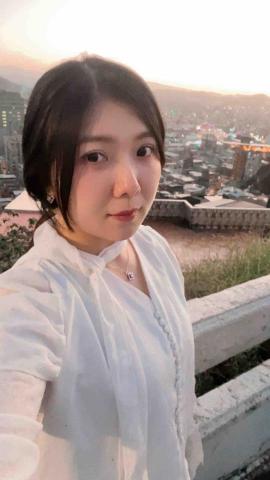 提供家俱漆服務的專家謝以玫