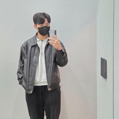 提供調節啞鈴服務的專家歐書瑋