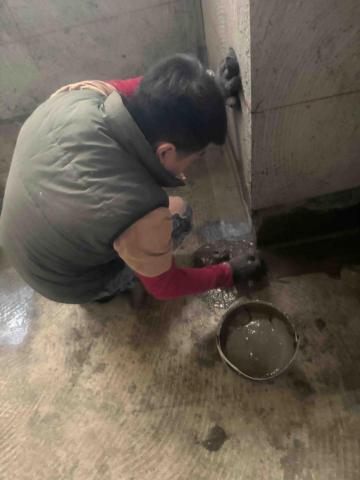 儒儒防水工程 - 陽台L角補土貼網