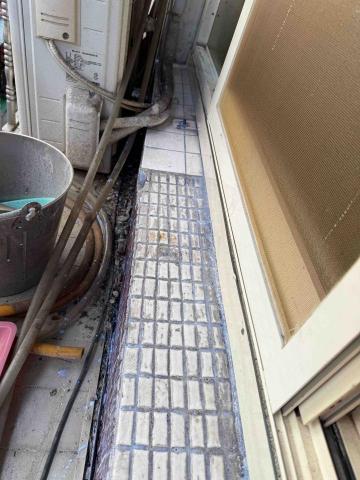 儒儒防水工程 - 窗框透明防水漆施作