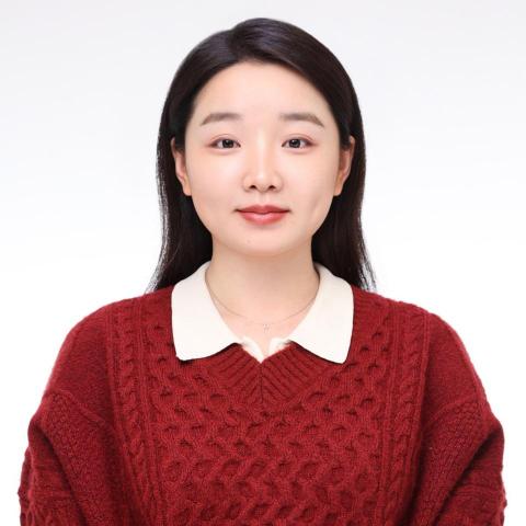 提供打工服務的專家Lucy