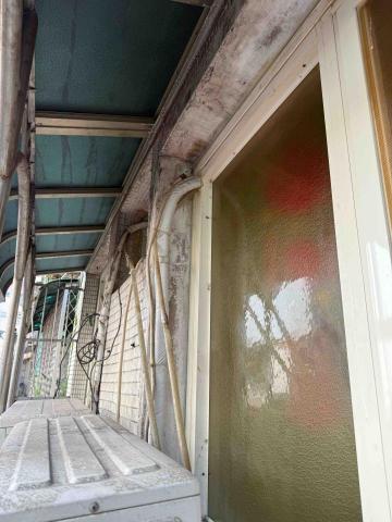 儒儒防水工程 - 窗框透明防水漆施作