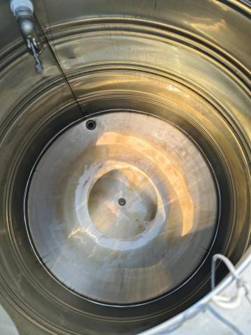 瑋成水電裝修工作室 - 施工後：水塔清洗