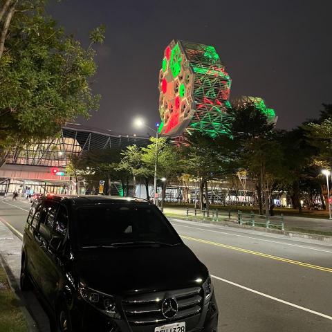 添好運包車旅遊