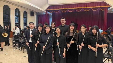 Liao - 近十年樂團經驗，可以和學生聊音樂