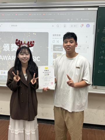 李家竣 - 帶領學生完成作業及活動