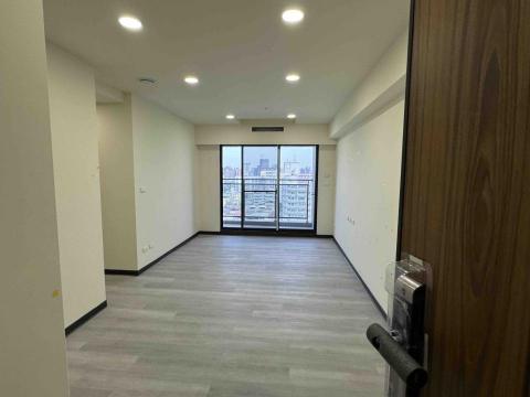 大銘室內裝修設計 - 台中大里-興大之櫻室內裝修工程

施作項目：保護/輕鋼架/木作/水電/油漆


#鋁格柵天花板
#鋁企口天花板
#室內設計
#室內裝修
#老屋翻新 
#專業統包工程
#大銘室內裝修設計
#DaMingInteriorDesign