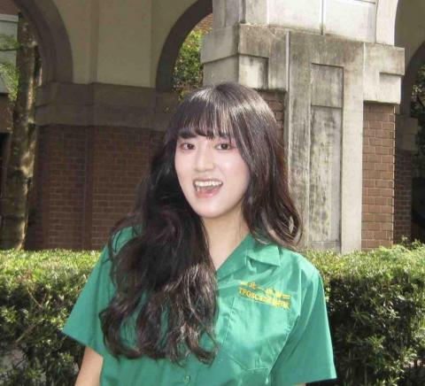 提供內湖社區大學服務的專家王芷涵