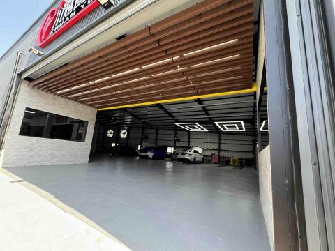 大銘室內裝修設計 - 彰化和美-車業天花板裝修工程

施作項目：鋁格柵/鋁障板天花板

#鋁格柵天花板
#鋁企口天花板
#室內設計
#室內裝修
#老屋翻新 
#專業統包工程
#大銘室內裝修設計
#DaMingInteriorDesign