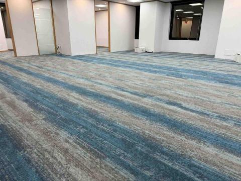 OYAN 奧揚地毯 - 台北信義區辦公室方塊地毯施工1