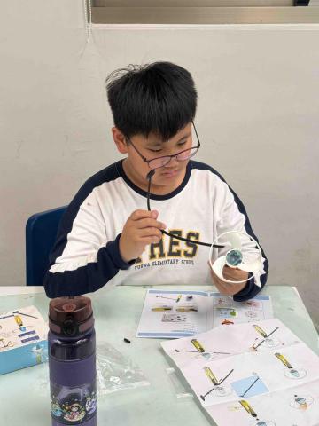 李家竣 - 陪小朋友透過教具學習科學