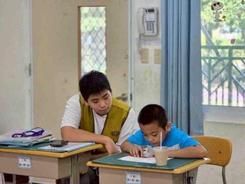 李家竣 - 輔導國小生