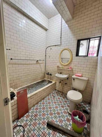 胡恩瑋 - 屋主使用了30多年的浴室想改變新的環境