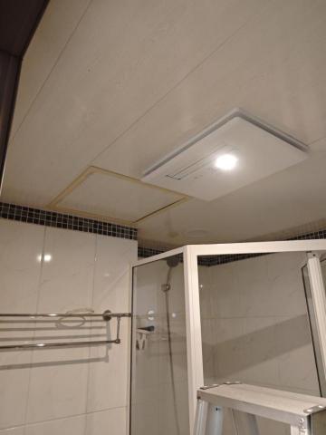 布丁冷氣洗凈 - 安裝台達電400暖風機