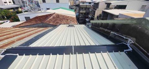 洪政凱（扛）鋼益企業社 - 更換鐵皮