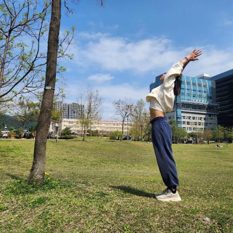 提供冥想正念服務的專家Eva