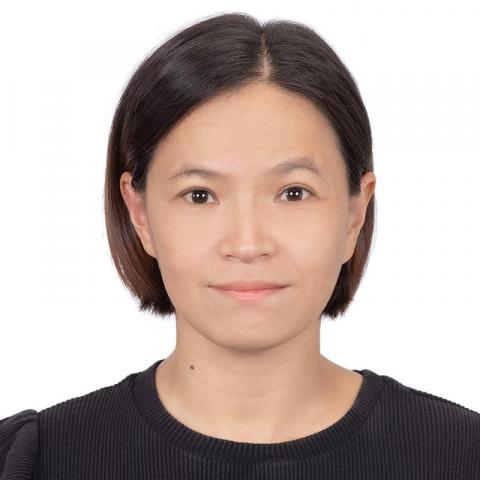 提供調節啞鈴服務的專家彭雅翎