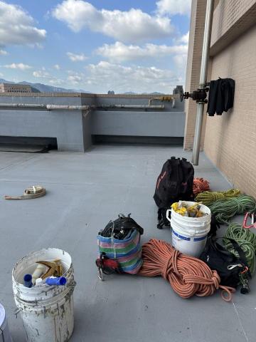 昭寧外牆-林承尚 - 工作日常
繩索開綁