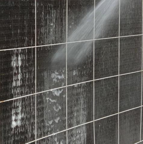 楊家豪 - 室外機冷凝器高壓水清洗