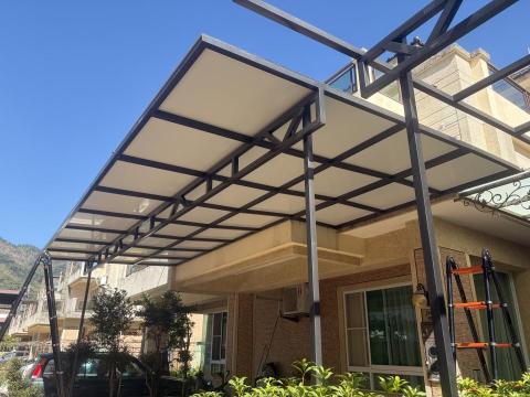 開鑫金屬工程 - 施工後（烤漆採光罩➕鋁塑板）