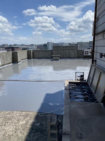 美日英工程 - 頂樓施作